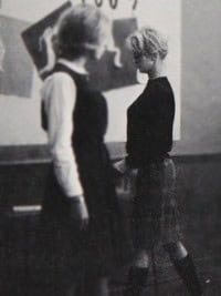 Goldie Hawn in high school English class