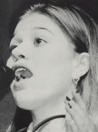 Kelly Clarkson 1998 high school talent show