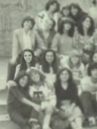 Lisa Kudrow Fall Steering Committee