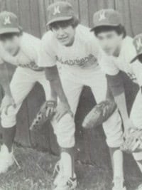 Mike Mussina 1984 baseball team candid (cropped) (Classmates.com)