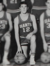 Pete Carroll 1969 senior basketball team photo (cropped)