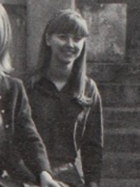 Shelley Long 1967 Wranglers forensic team yearbook photo