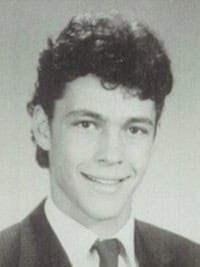 vince-vaughn-senior-photo