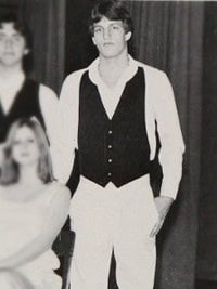 Woody Harrelson high school French Club group photo