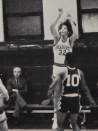 David Duchovny 1978 varsity basketball game photo - cropped