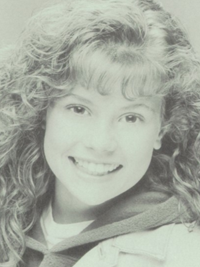 JoAnna Garcia Swisher 1994 headshot